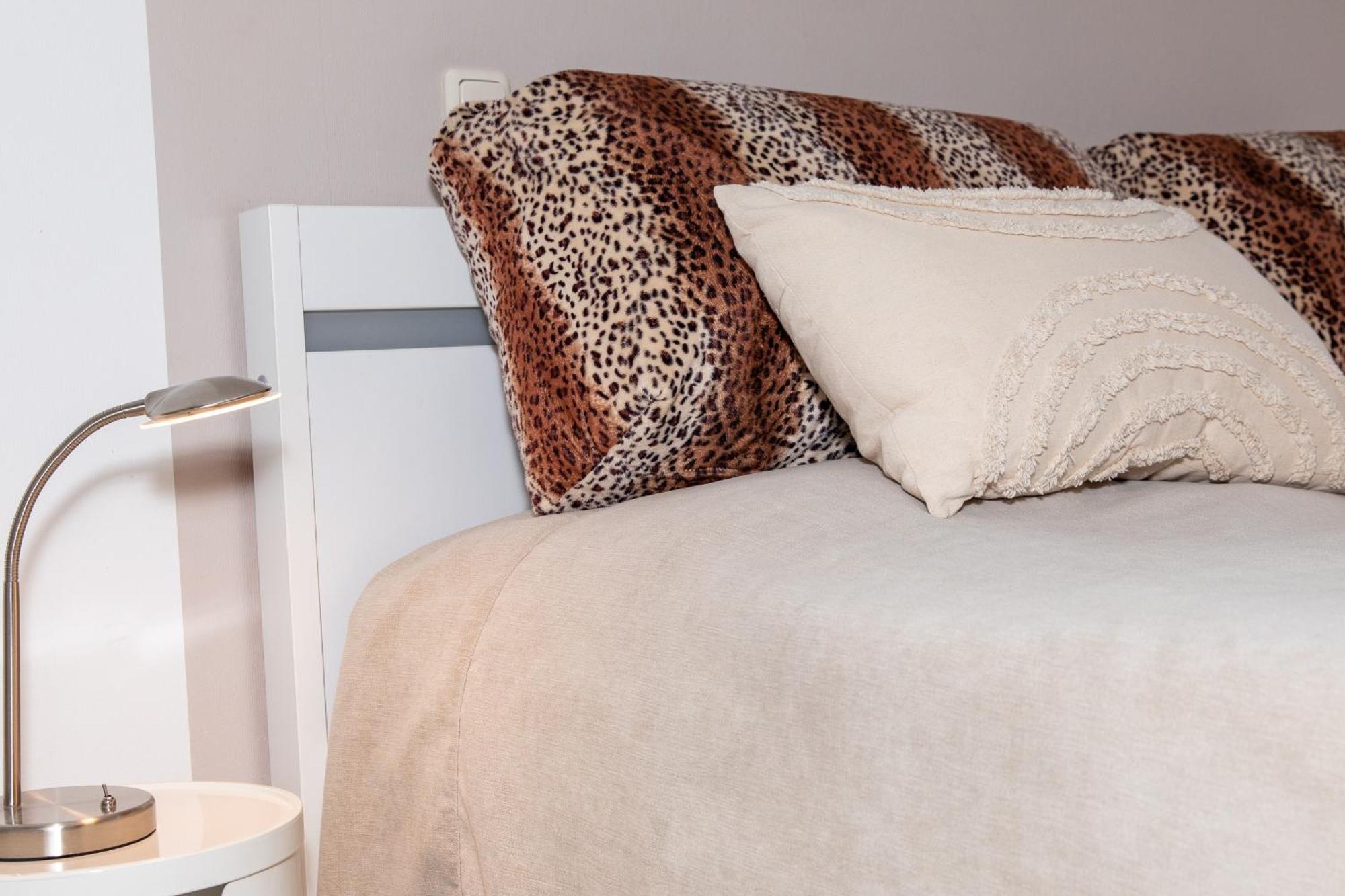 Ferienappartement Hennen Конц Екстериор снимка