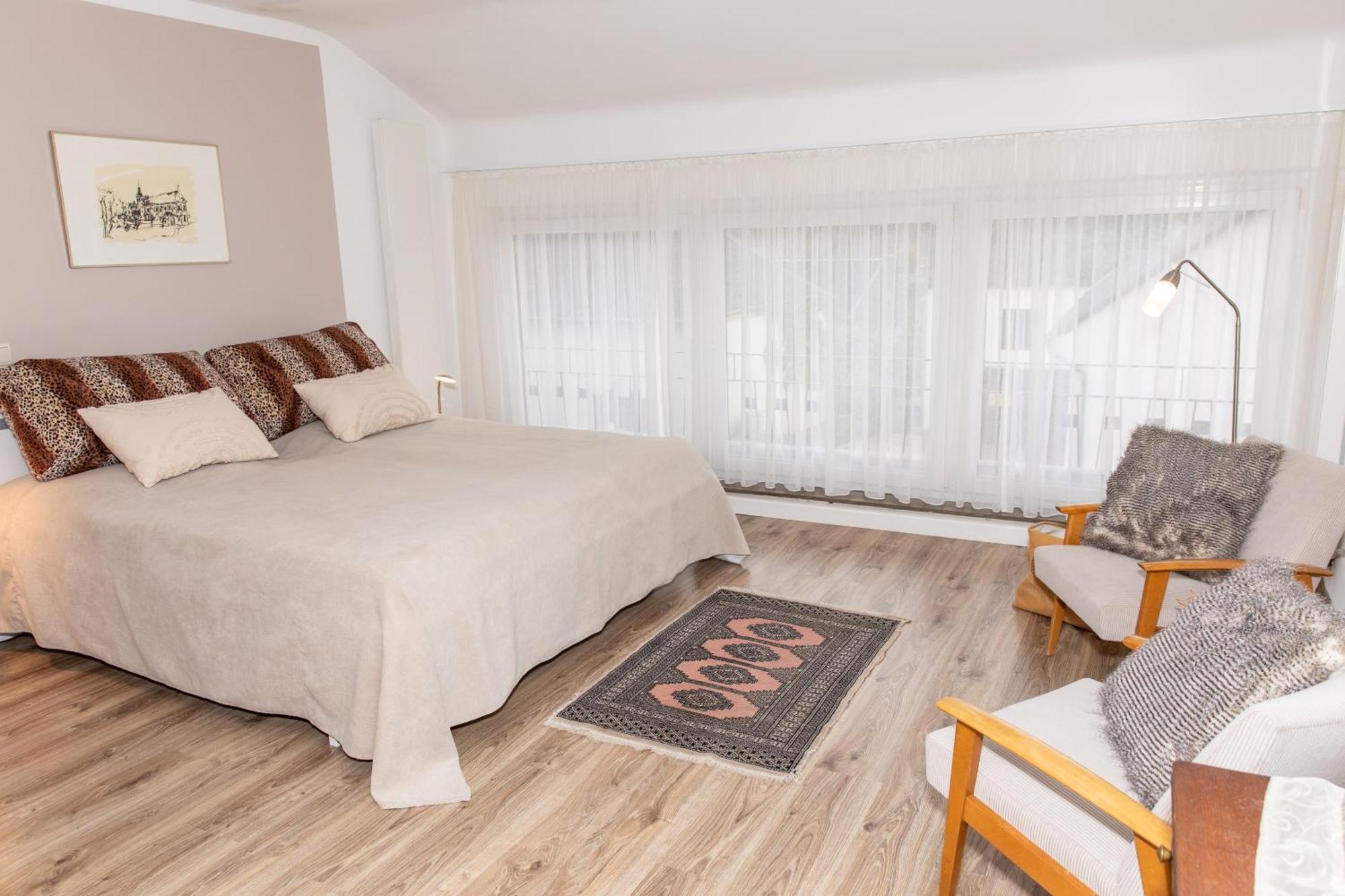 Ferienappartement Hennen Конц Екстериор снимка