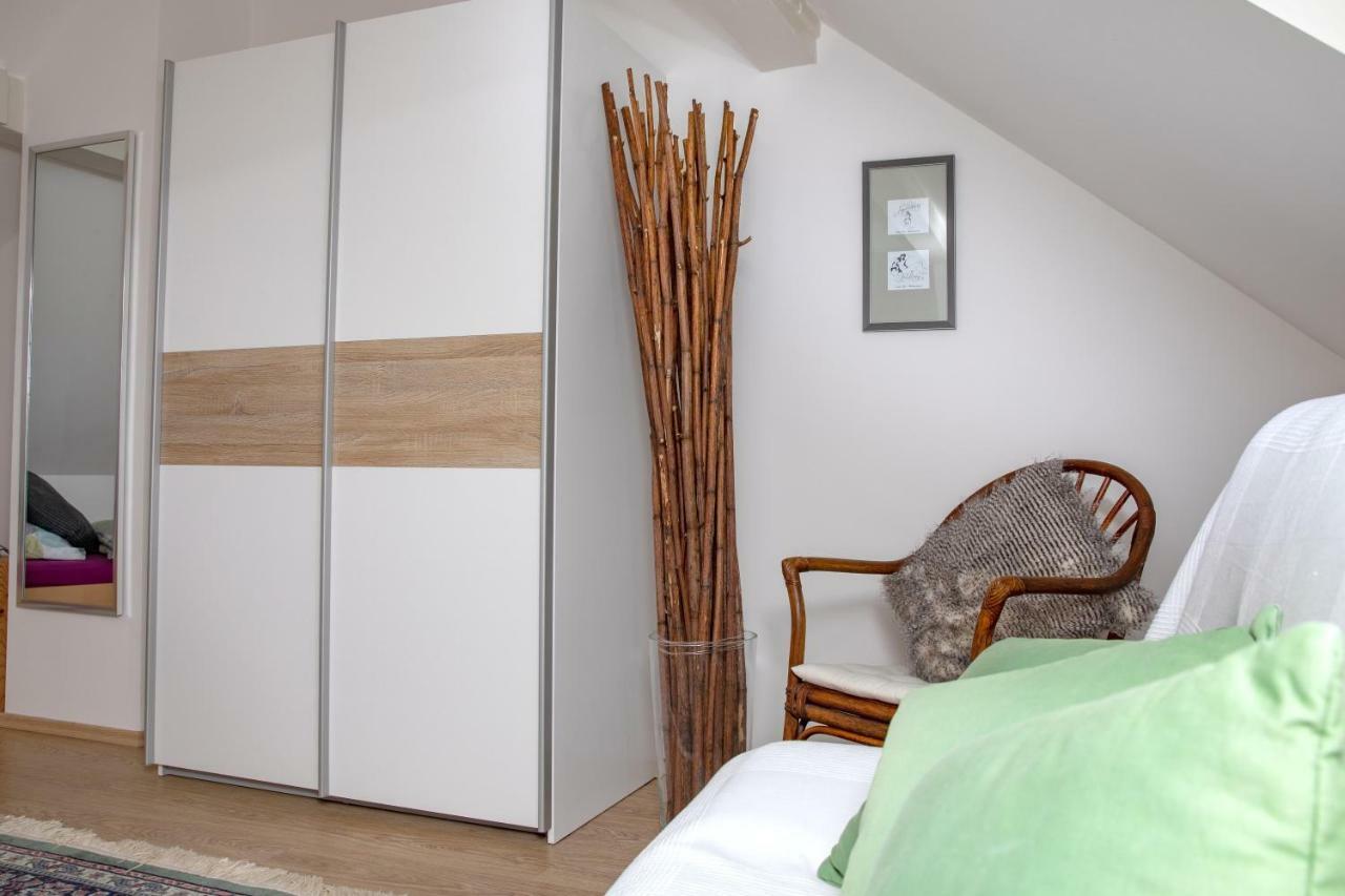 Ferienappartement Hennen Конц Екстериор снимка